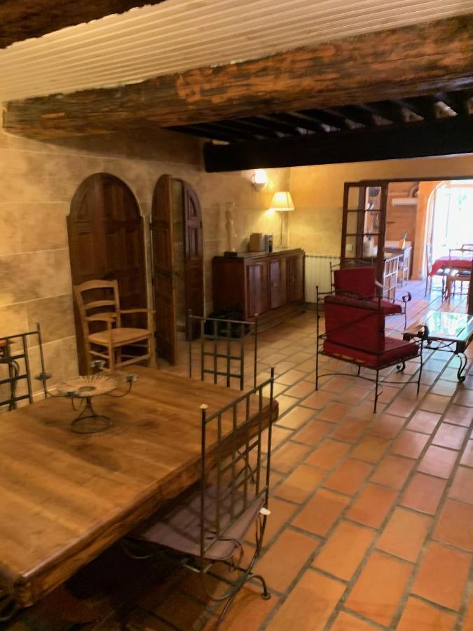 La Maison Sur La Place Aigues-Mortes Esterno foto