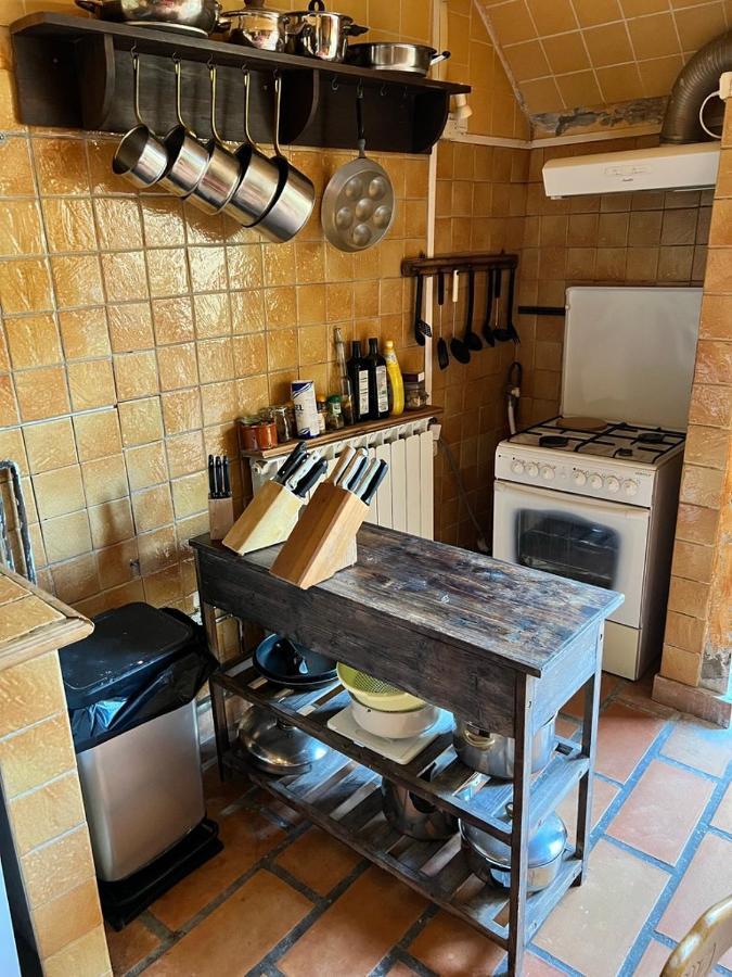 La Maison Sur La Place Aigues-Mortes Esterno foto