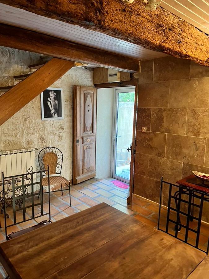 La Maison Sur La Place Aigues-Mortes Esterno foto