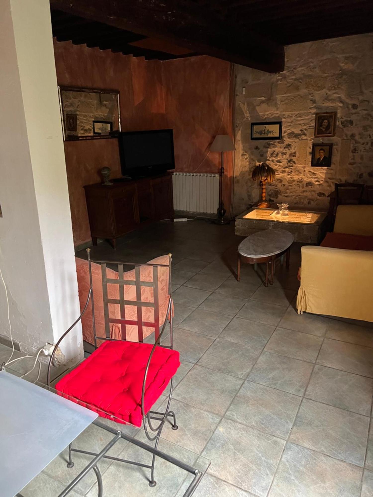 La Maison Sur La Place Aigues-Mortes Esterno foto